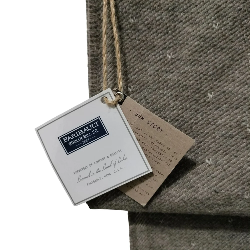 Faribault Dot Heathernatural W/Silver 10x72 Scarf W/Leno Edge